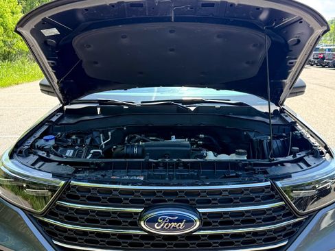 Certified 2023 Ford Explorer XLT AWD/4WD image 16
