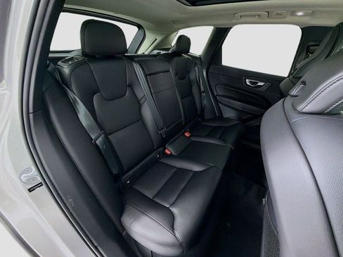 Used 2023 Volvo XC60 B5 Core w/ Climate Package AWD/4WD image 28