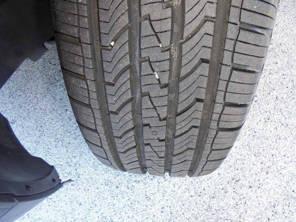 Used 2012 GMC Acadia SLT FWD image 6