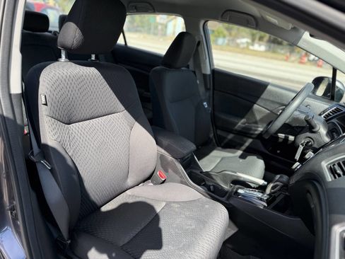 Used 2015 Honda Civic SE image 25