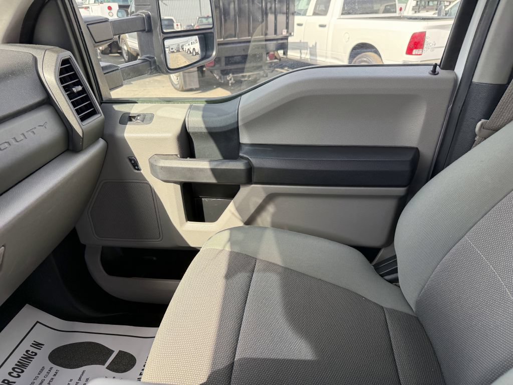 Used 2017 Ford F350 XL w/ Power Equipment Group AWD/4WD image 19
