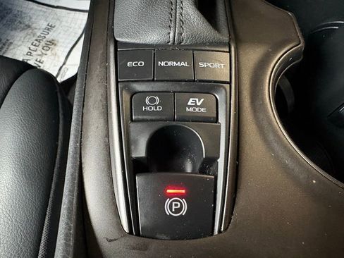 Used 2023 Toyota Camry XSE w/ Cold Weather Package image 33