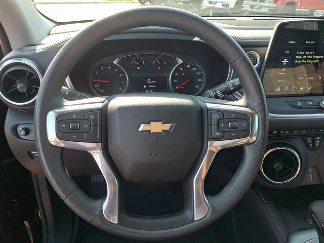 Used 2023 Chevrolet Blazer LT w/ Convenience Package FWD image 14