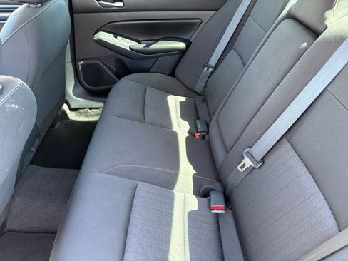 Used 2021 Nissan Altima 2.5 S FWD image 17