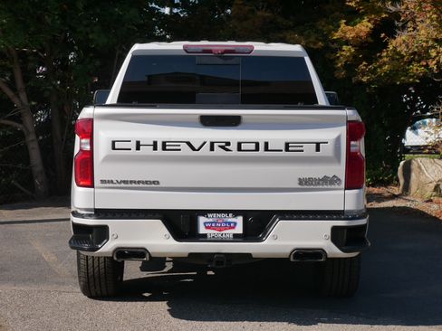 Used 2021 Chevrolet Silverado 1500 High Country w/ Technology Package image 23