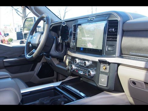 Used 2026 Ford F450 Platinum w/ Platinum Plus Package image 12