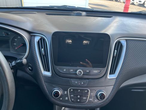 Used 2023 Chevrolet Malibu LT w/ Driver Confidence Package image 18