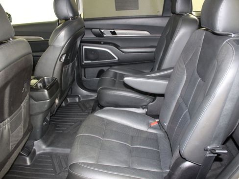Used 2021 Kia Telluride EX w/ EX Premium Package image 13