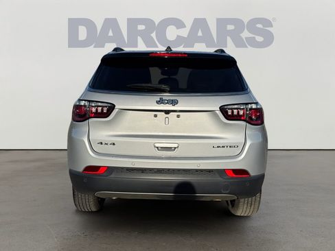 Used 2024 Jeep Compass Limited image 6