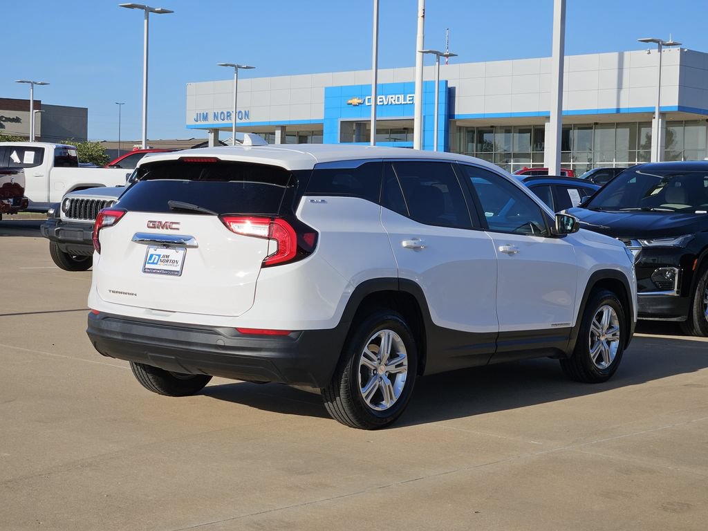 Used 2022 GMC Terrain SLE FWD image 7