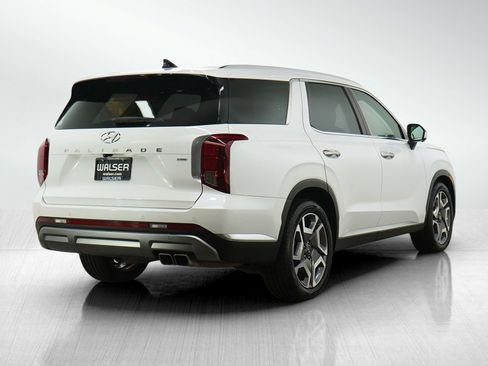 Certified 2024 Hyundai Palisade Limited AWD/4WD image 5