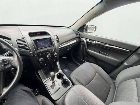 Used 2013 Kia Sorento LX w/ Convenience Pkg AWD/4WD image 19