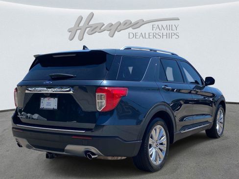 Used 2023 Ford Explorer Limited w/ Limited Technology Package RWD image 3