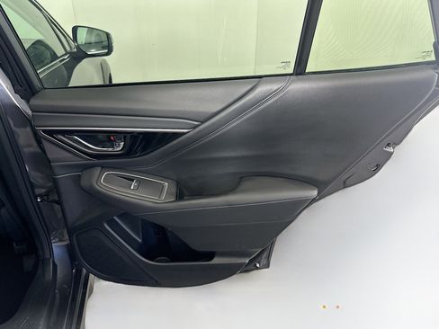 Used 2024 Subaru Outback Limited image 32