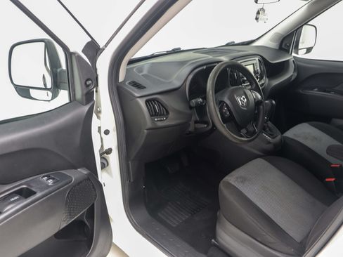 Used 2020 RAM ProMaster City Tradesman FWD image 17