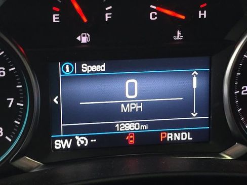 Used 2023 Chevrolet Equinox RS image 6