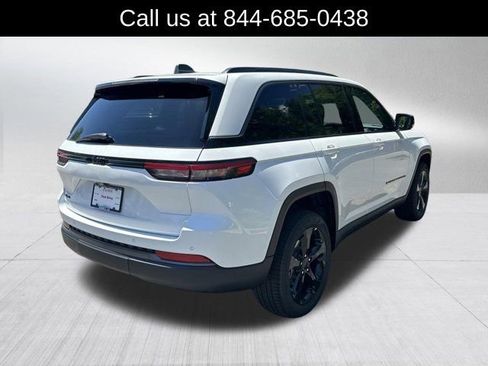 New 2026 Jeep Grand Cherokee Limited AWD/4WD image 5
