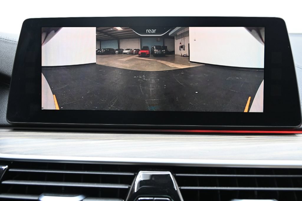 Used 2017 BMW 540i xDrive AWD/4WD image 37