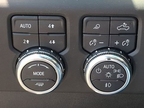 Used 2022 GMC Sierra 1500 AT4 w/ AT4 Premium Package AWD/4WD image 24