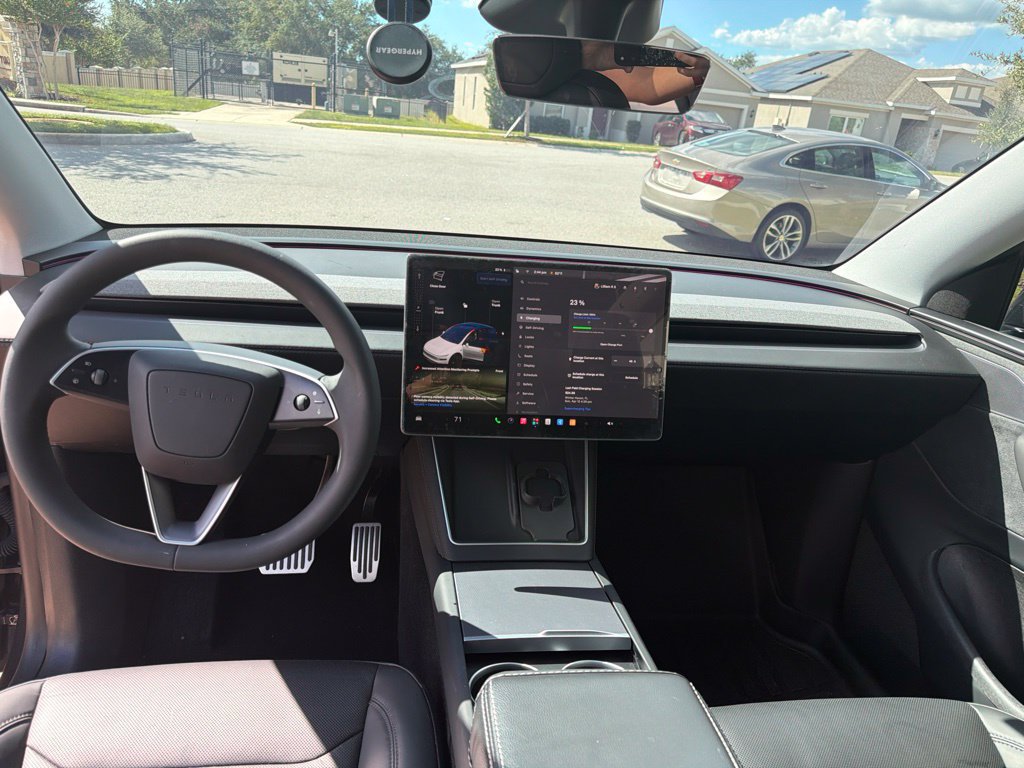 Used 2026 Tesla Model Y Long Range AWD/4WD image 9