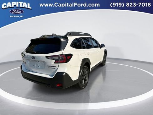 Used 2025 Subaru Outback Onyx Edition AWD/4WD image 8