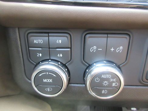 New 2026 GMC Yukon XL Denali Ultimate image 17