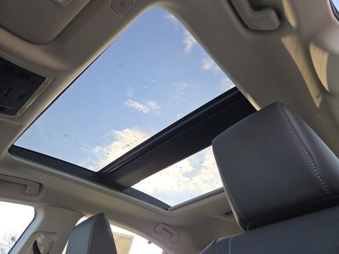 New 2025 Lexus ES 350 Ultra Luxury image 8