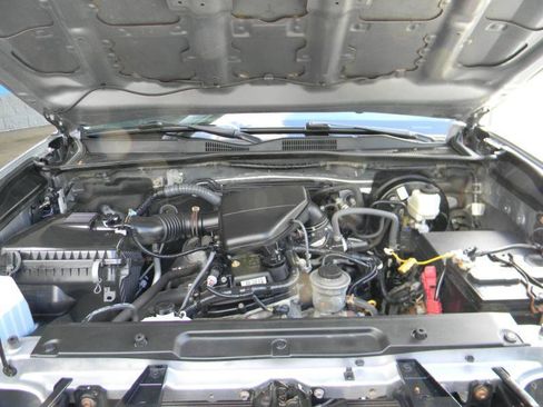 Used 2020 Toyota Tacoma SR w/ SR Convenience Package AWD/4WD image 24
