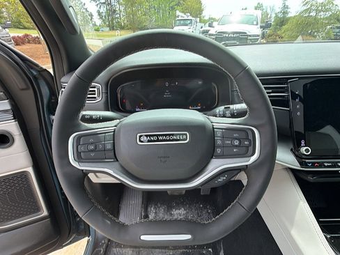 New 2026 Jeep Grand Wagoneer L 4WD image 23