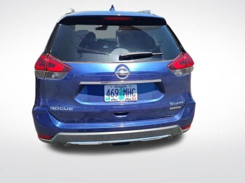 Used 2018 Nissan Rogue SL w/ Premium Package AWD/4WD image 4