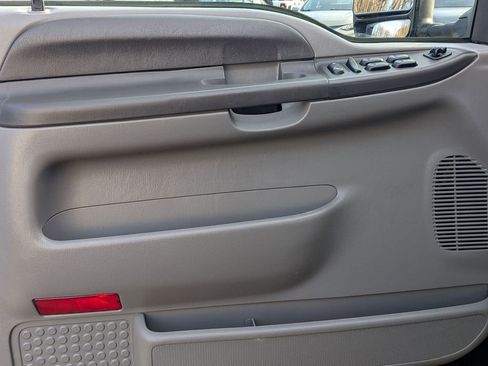 Used 2002 Ford F250 XLT image 21