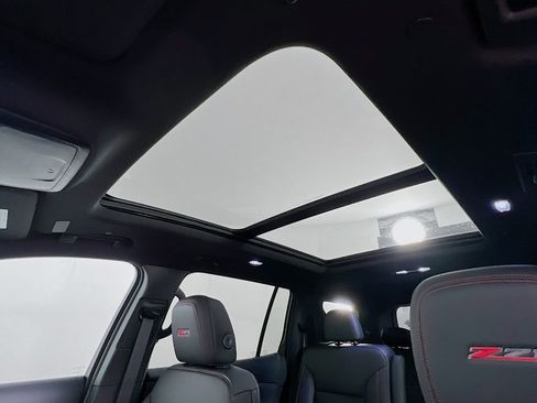 New 2026 Chevrolet Traverse Z71 w/ Driver Confidence Package image 22