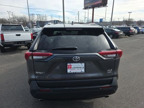 Certified 2022 Toyota RAV4 XLE image 5