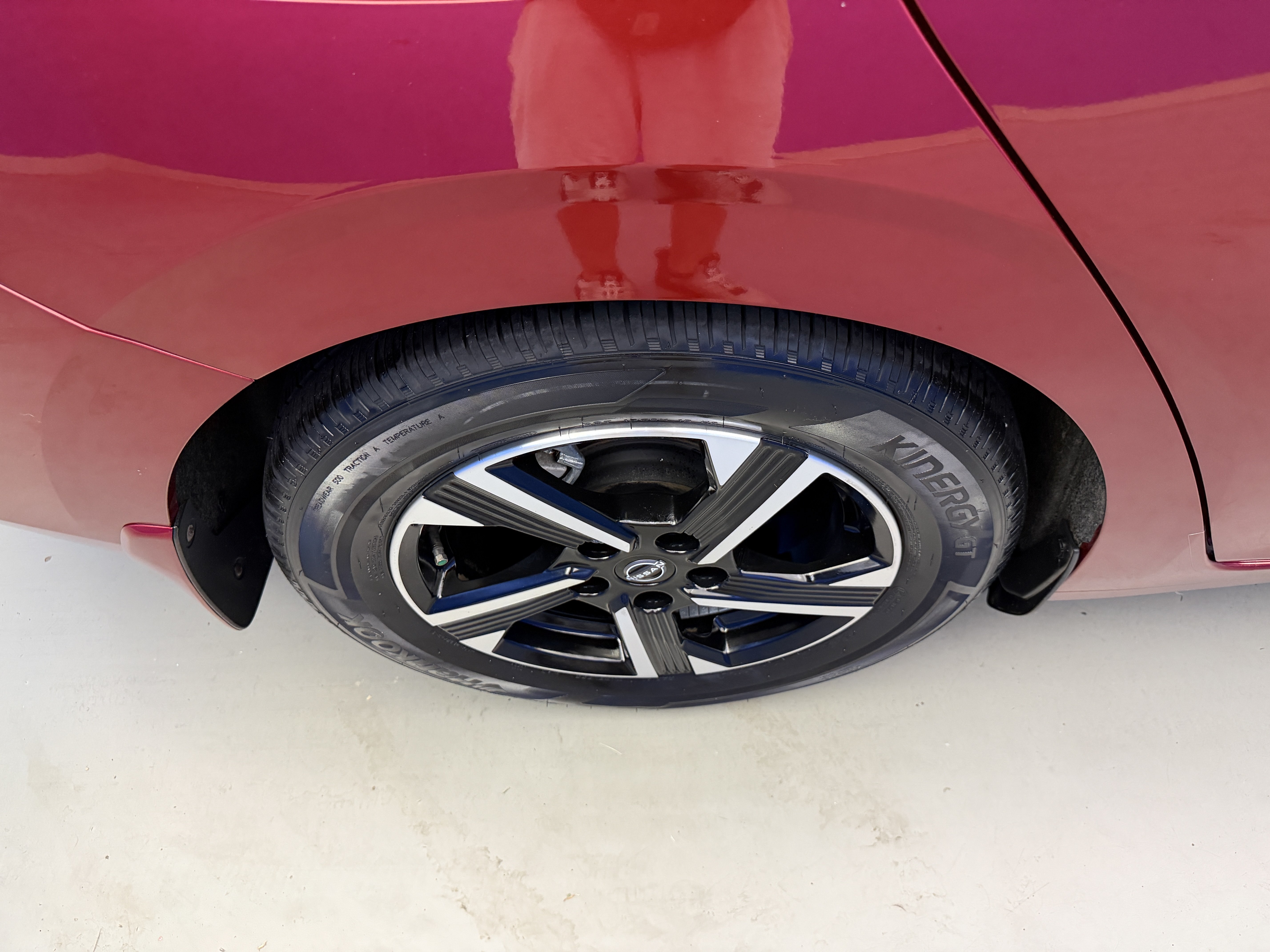 Used 2024 Nissan Sentra SV w/ All-Weather Package FWD image 8