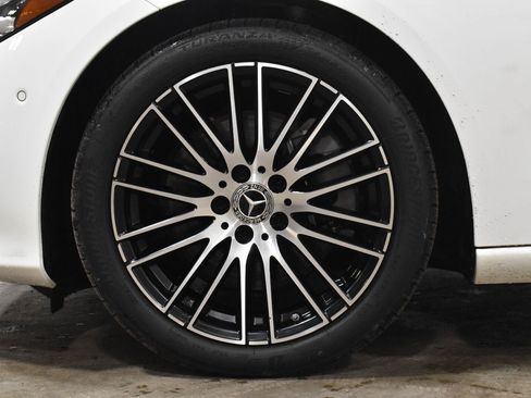 Used 2023 Mercedes-Benz C 300 4MATIC Sedan image 29