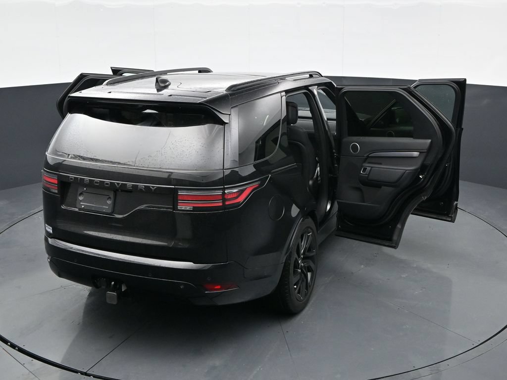Used 2024 Land Rover Discovery Dynamic SE AWD/4WD image 42