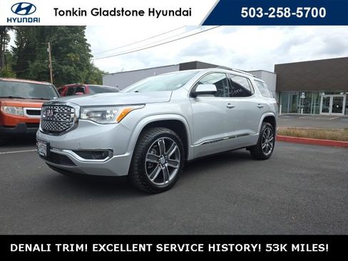 Used 2019 GMC Acadia Denali w/ Technology Package image 3