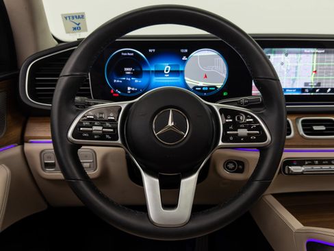 Used 2023 Mercedes-Benz GLE 450 4MATIC image 17