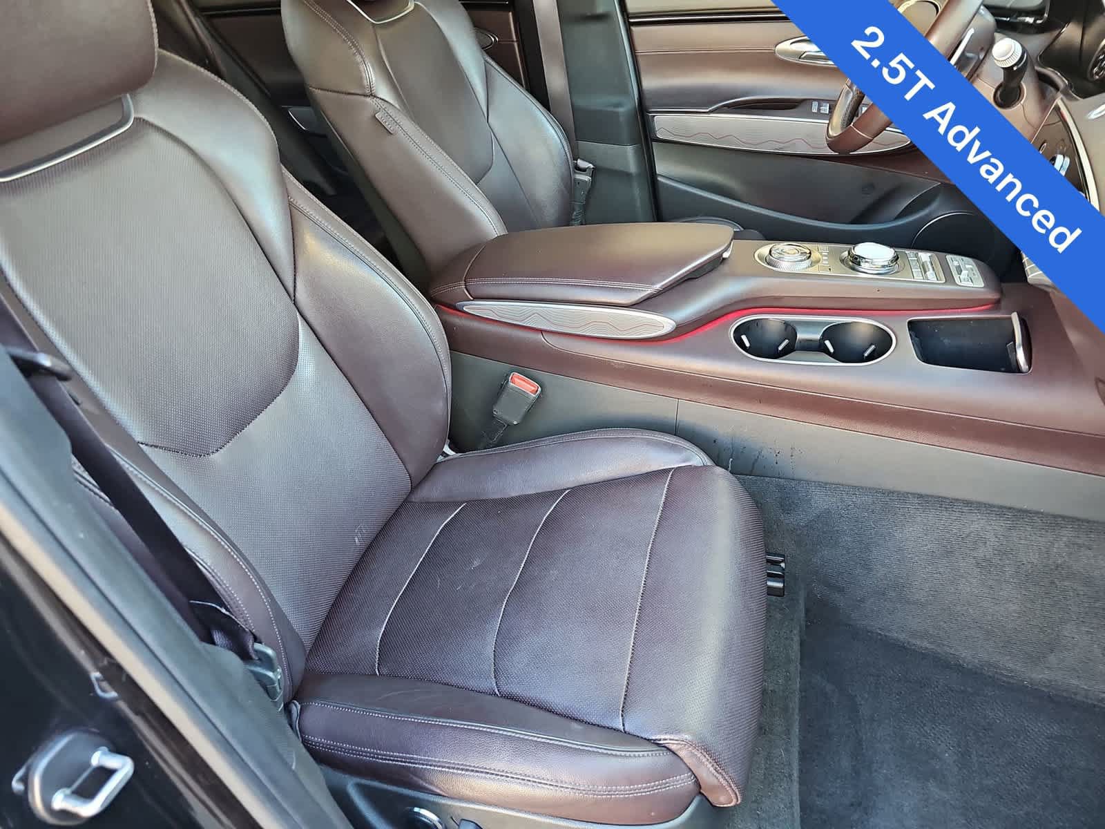 Used 2022 Genesis GV70 2.5T w/ Advanced Package AWD/4WD image 18