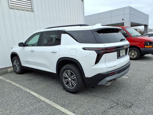 Used 2026 Chevrolet Traverse LT w/ Driver Confidence Package image 6