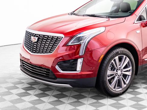 Certified 2025 Cadillac XT5 Premium Luxury w/ Technology Package AWD/4WD image 39