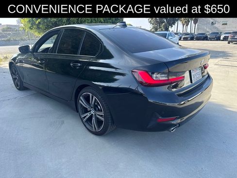 Used 2022 BMW 330i Sedan w/ Convenience Package RWD image 3