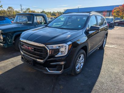 Used 2022 GMC Terrain SLE w/ Driver Convenience Package