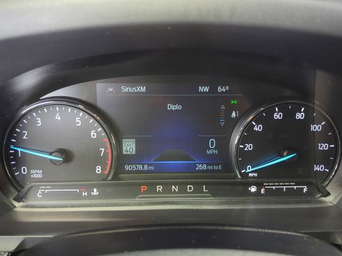 Used 2022 Ford Explorer ST-Line image 19