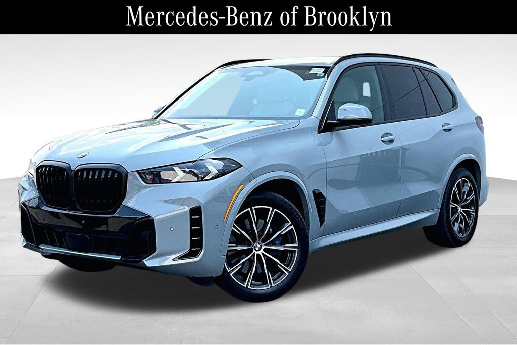 Used 2025 BMW X5 xDrive40i w/ M Sport Package AWD/4WD image 2