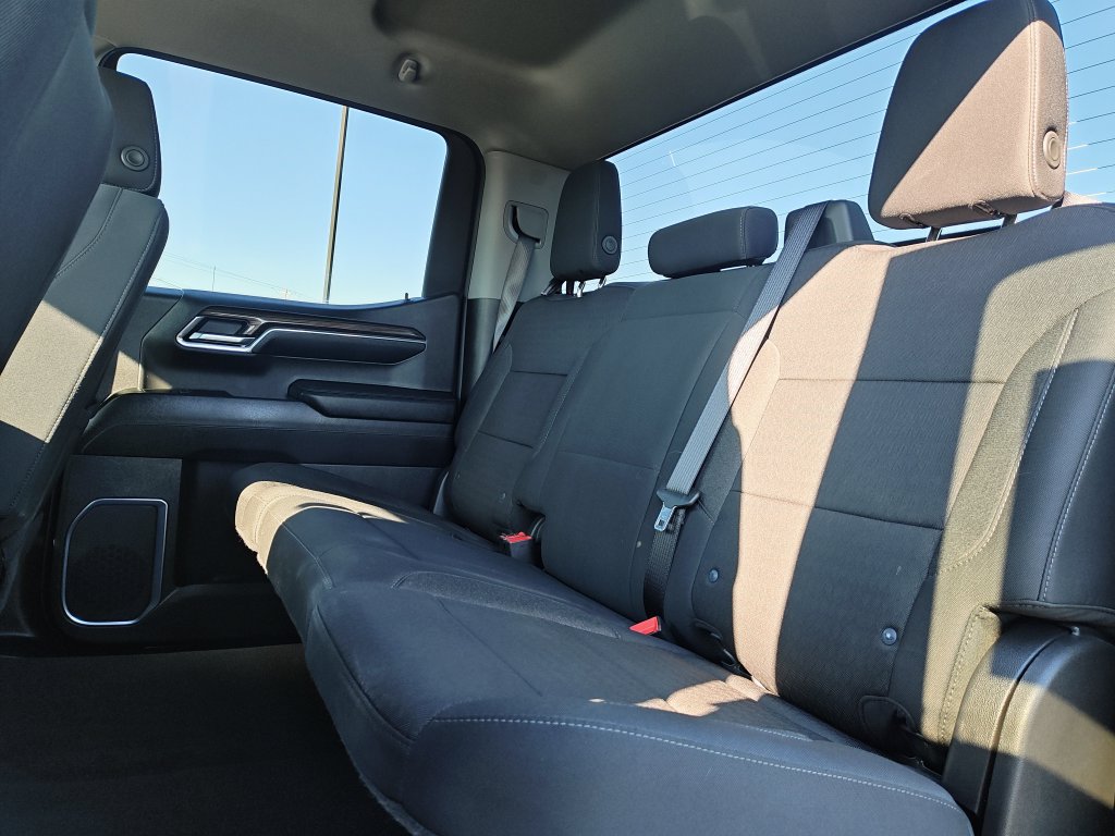 Used 2024 Chevrolet Silverado 1500 LT AWD/4WD image 14