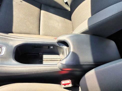 Used 2019 Honda HR-V LX image 18