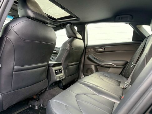 Used 2019 Toyota Avalon XLE image 33