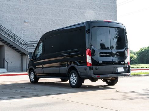 Used 2016 Ford Transit 250 148 Medium Roof RWD image 4