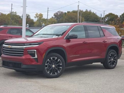 New 2026 Chevrolet Traverse LT w/ Sun and Wheel Package image 2